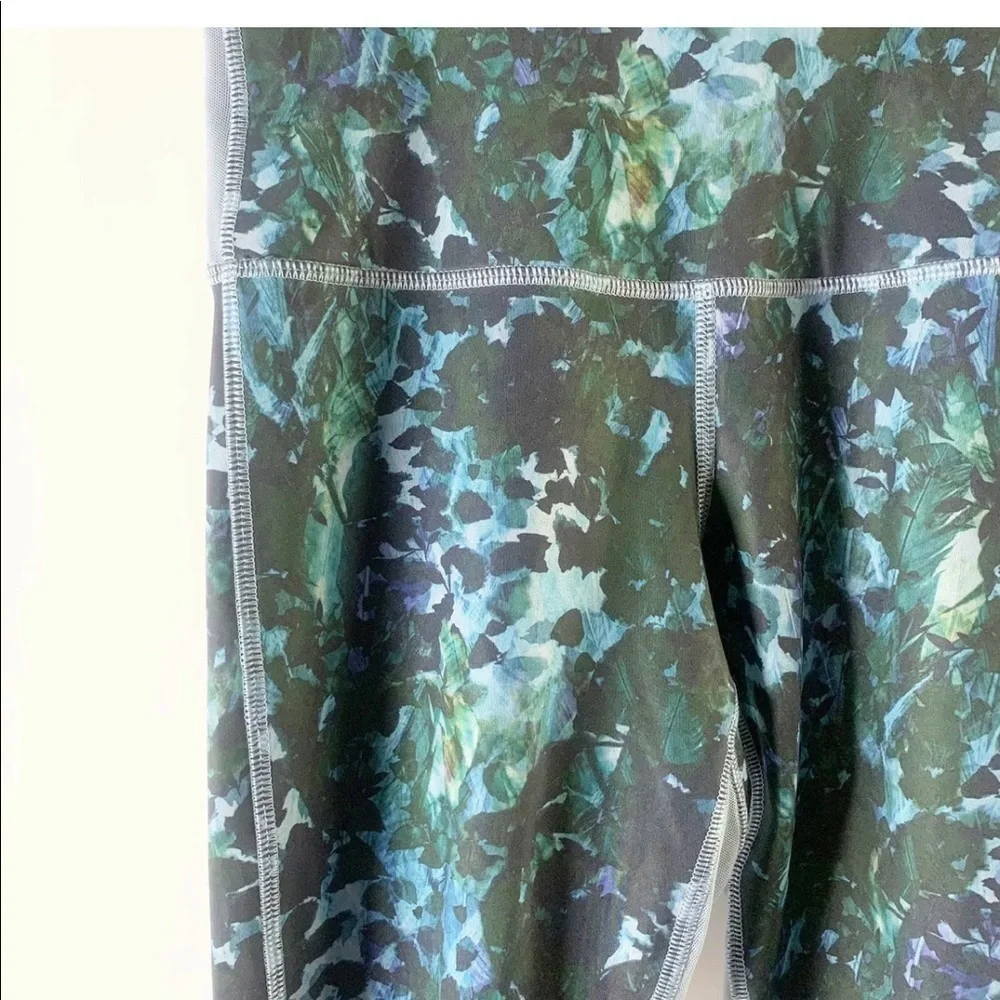 Lululemon Running In The City 7/8 Tight Floral 6